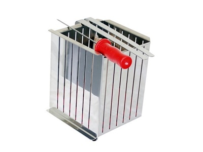 Pripomoček za izdelavo ražnjičev